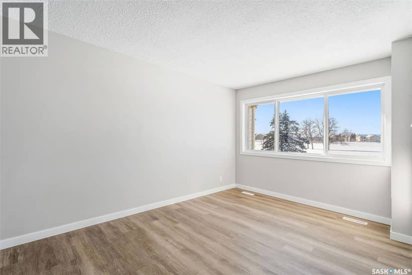 2800 Dunn DRIVE — photo 16 of 26