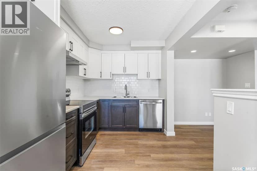 2800 Dunn DRIVE — photo 9 of 26