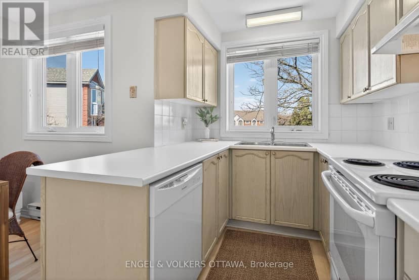 211 Briston Private — photo 11 of 22