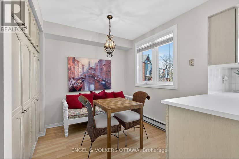 211 Briston Private — photo 13 of 22