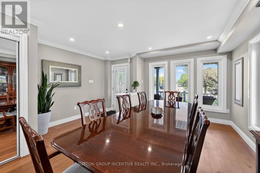 60 Succession Crescent — photo 7 of 40