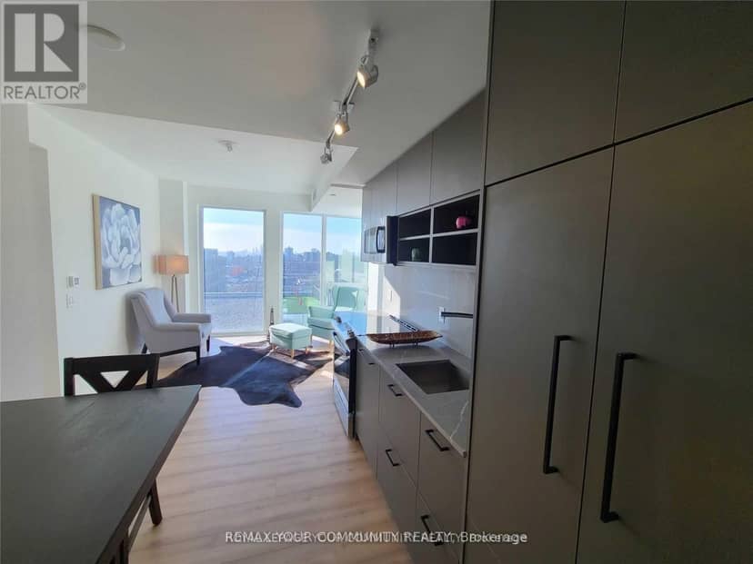 1503 - 135 East Liberty Street — photo 3 of 15