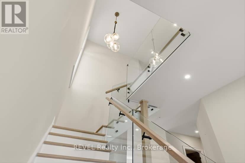 6206 Lucia Drive — photo 17 of 40
