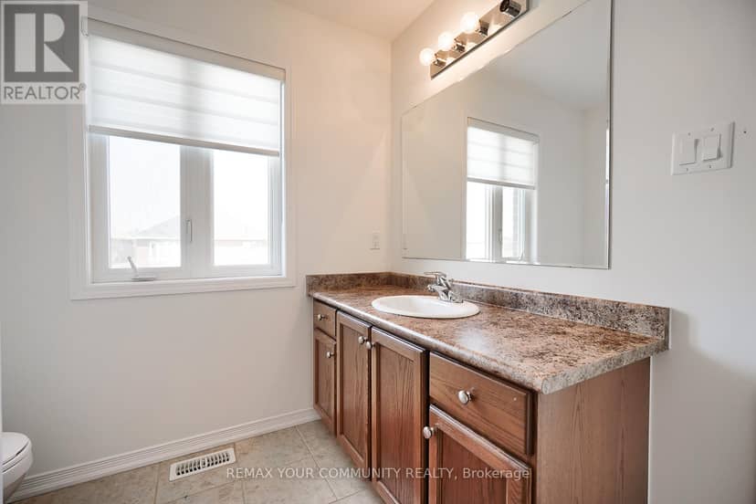 66 Heritage Street — photo 16 of 33