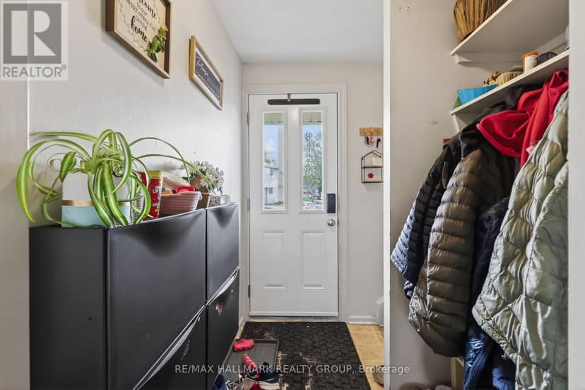 52 Thistledown Court, Ottawa, photo 4