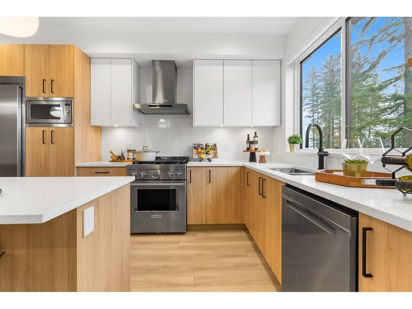 10 17538 100 Avenue, Surrey, photo 2