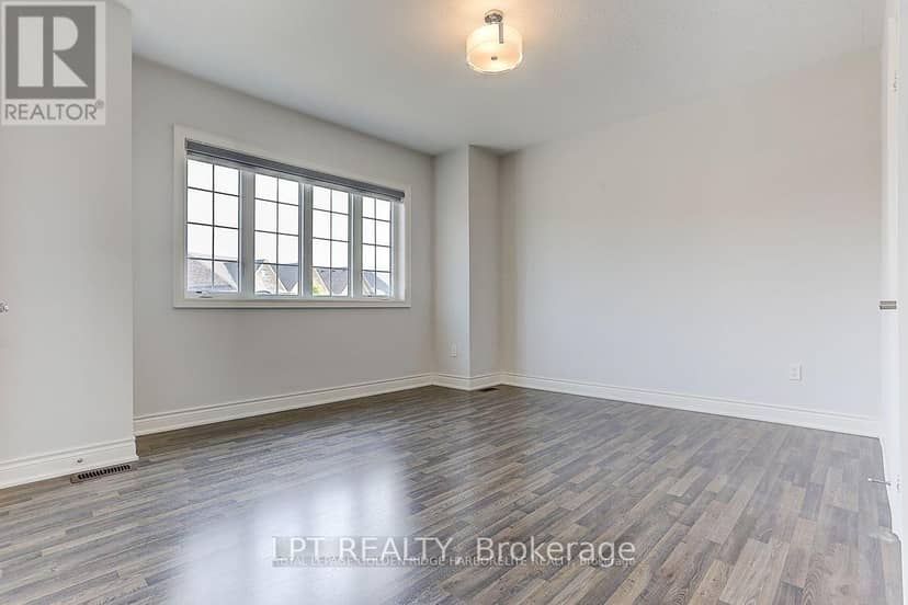 12 Baleberry Crescent — photo 29 of 32