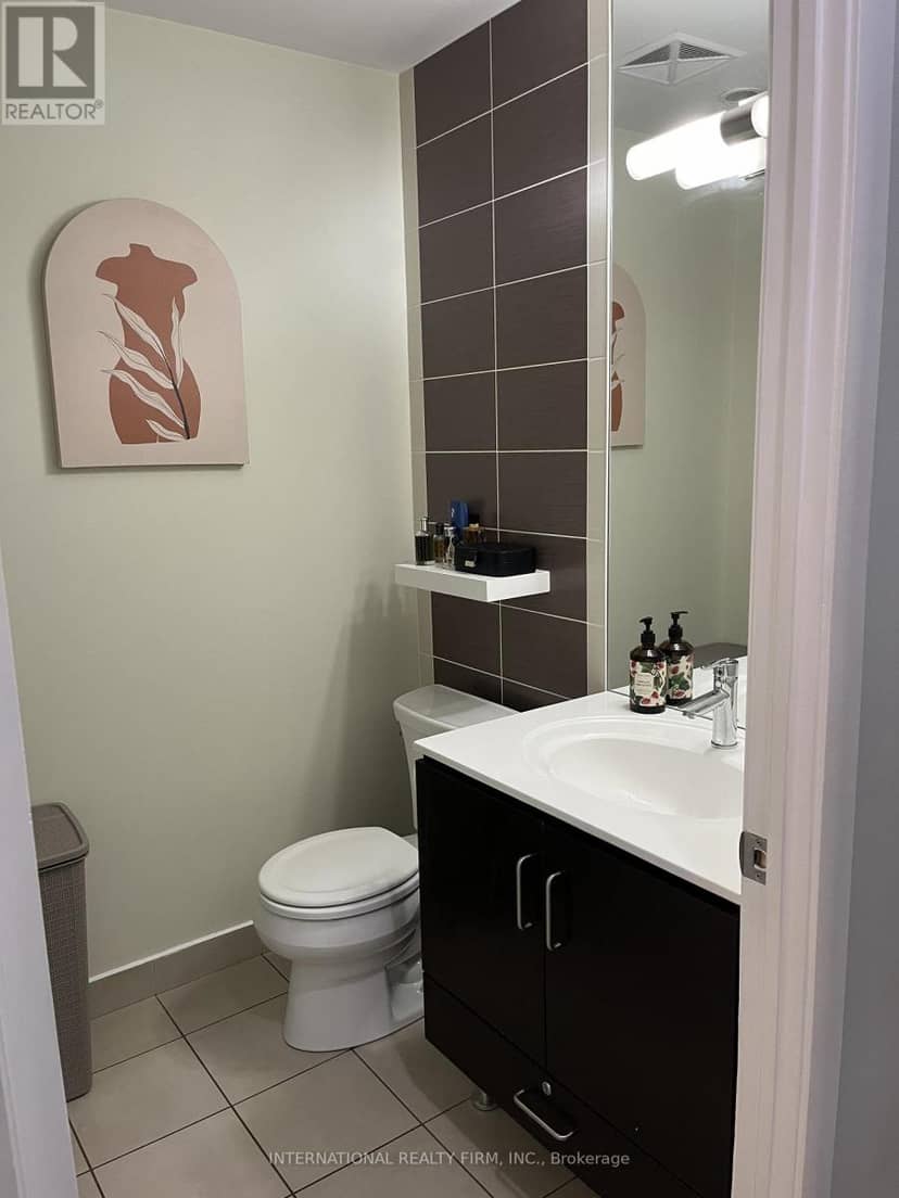 401 - 205 Sherway Gardens Road — photo 24 of 40