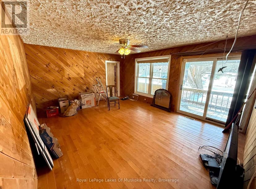 1071 Naismith Road — photo 6 of 19