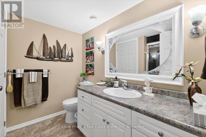 113 B 13th Avenue — photo 15 of 22