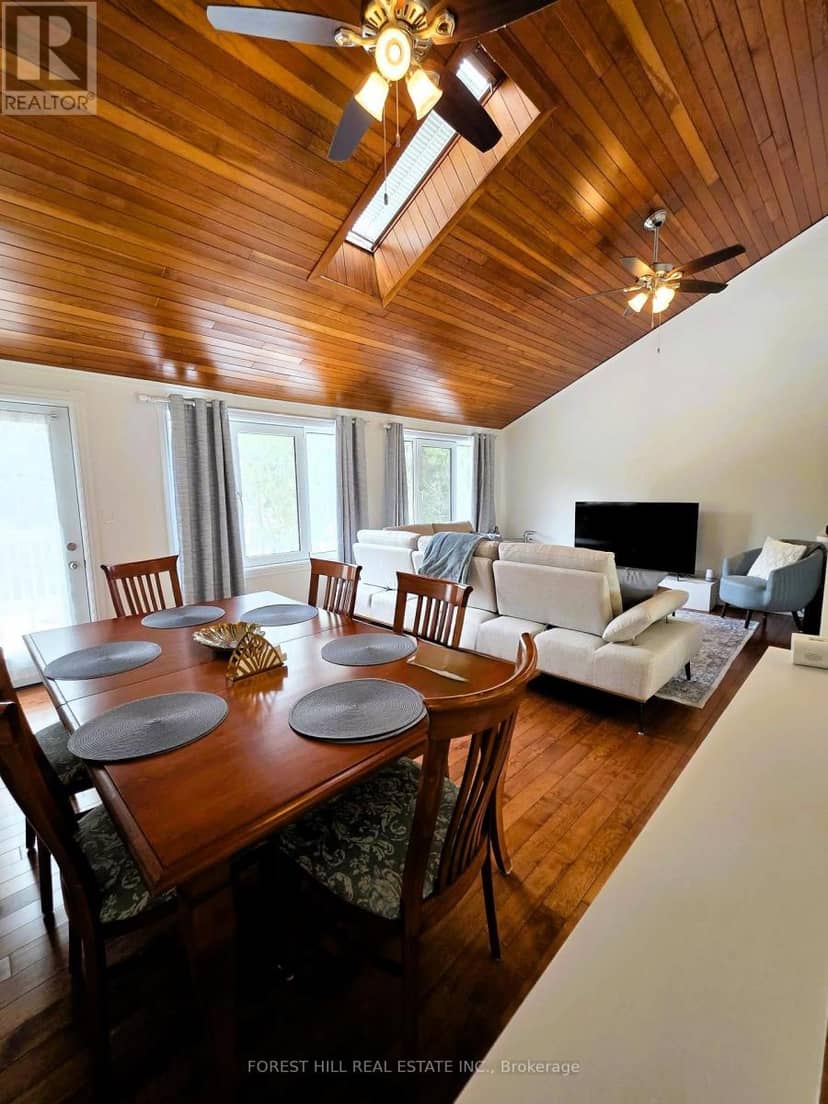 859 Lakeshore Road E — photo 3 of 40