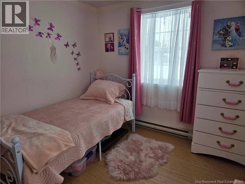 36 Hayward Lane — photo 20 of 34