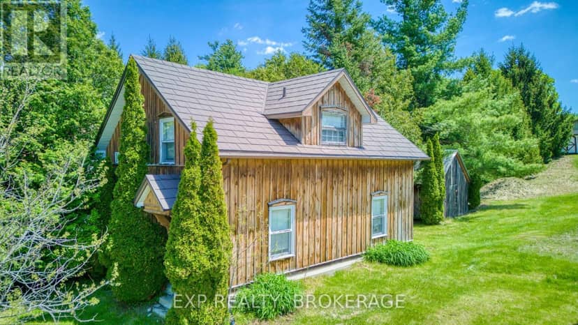 2740 Bolingbroke Road, Tay Valley, photo 2