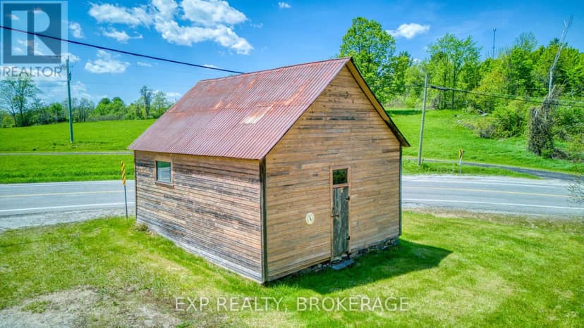 2740 Bolingbroke Road, Tay Valley, photo 5
