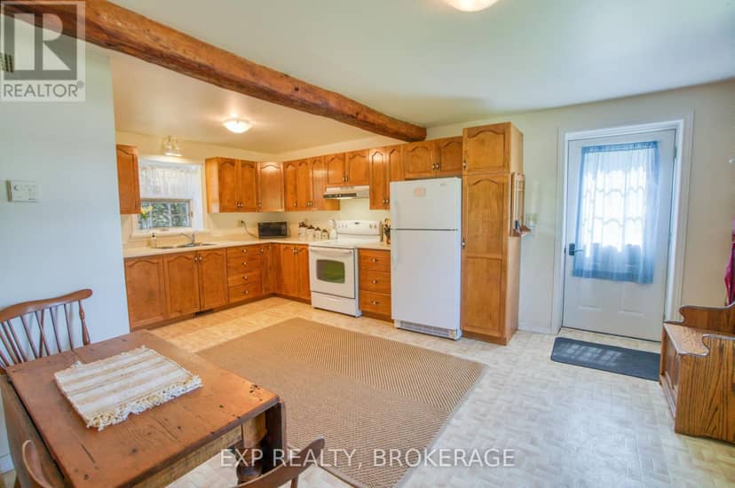 2740 Bolingbroke Road, Tay Valley, photo 7
