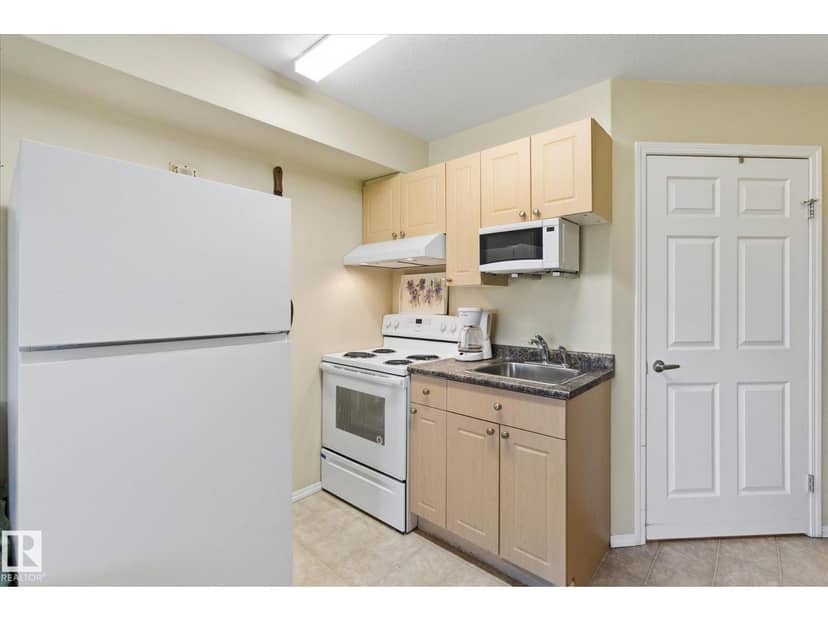 #230 8802 Southfort DR — photo 12 of 40