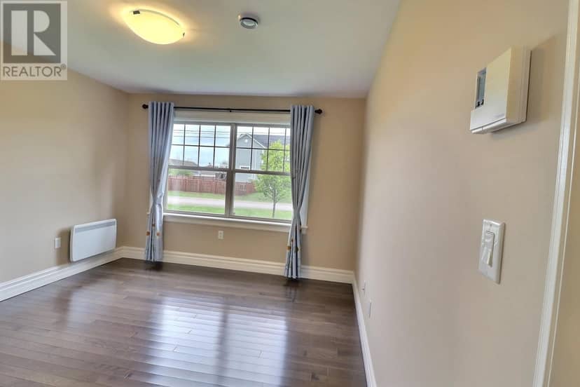 65 Southampton Drive — photo 10 of 30