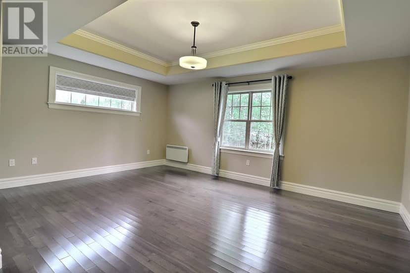 65 Southampton Drive — photo 16 of 30
