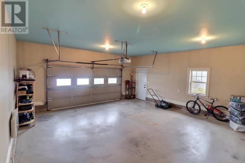 65 Southampton Drive — photo 27 of 30