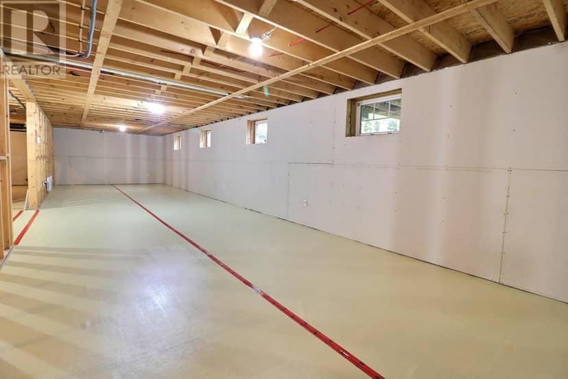 65 Southampton Drive — photo 23 of 30