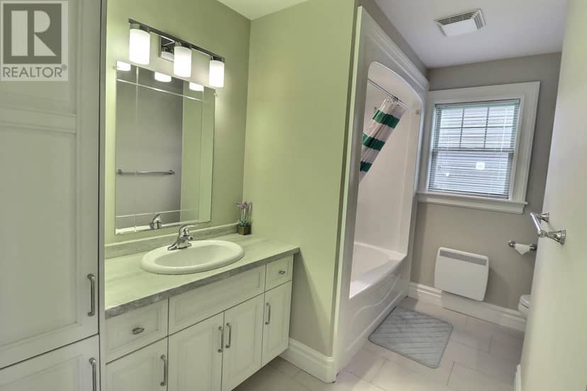 65 Southampton Drive — photo 12 of 30