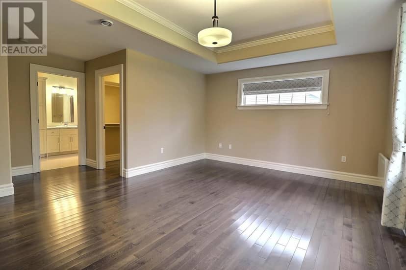 65 Southampton Drive — photo 17 of 30