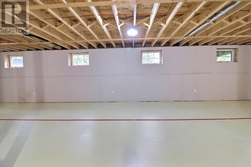 65 Southampton Drive — photo 24 of 30