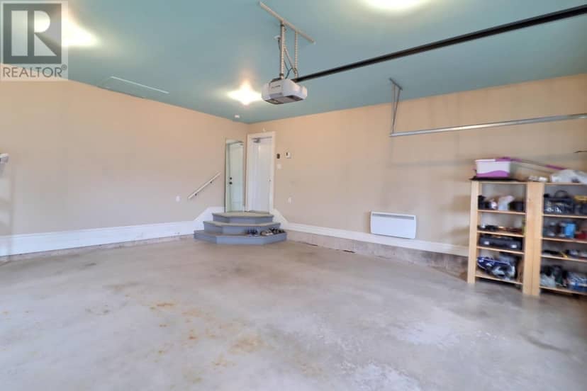 65 Southampton Drive — photo 28 of 30
