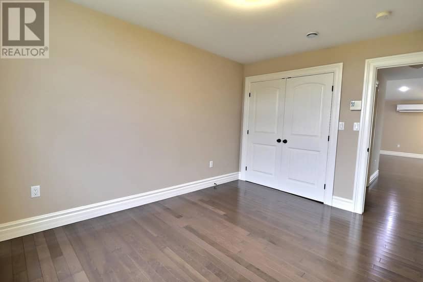 65 Southampton Drive — photo 9 of 30