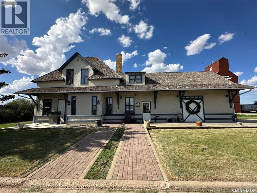 700 Main STREET E, Gravelbourg
