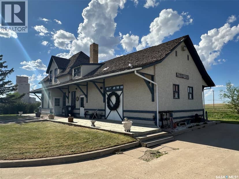 700 Main STREET E, Gravelbourg, photo 3