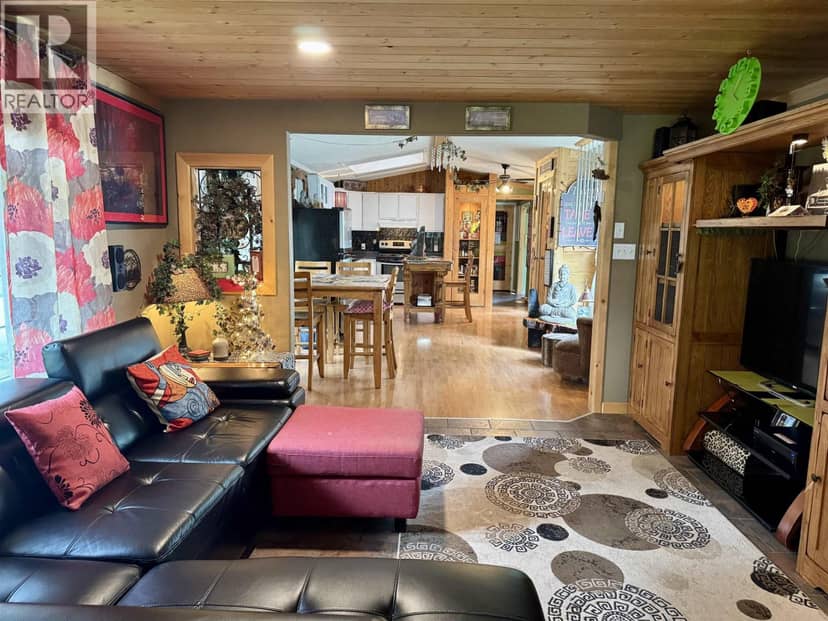 830 BEAVEN CRESCENT, Valemount, photo 6