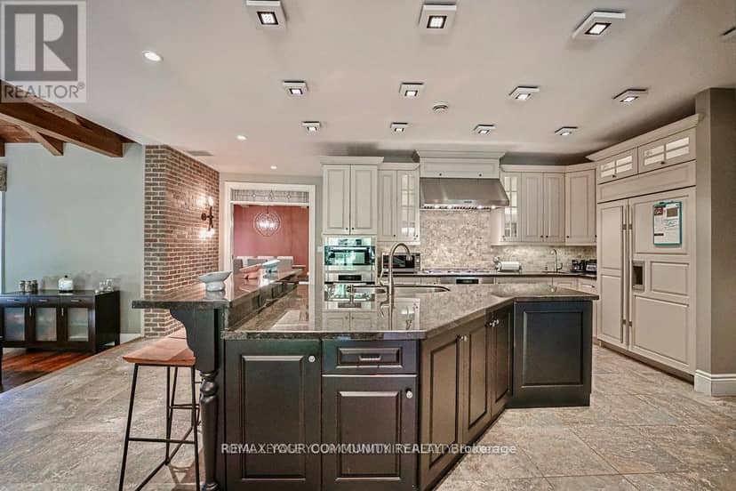 57 Joseph Street S — photo 12 of 40