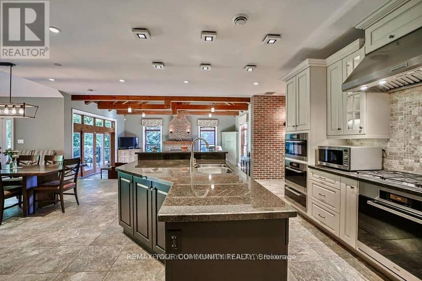 57 Joseph Street S — photo 14 of 40