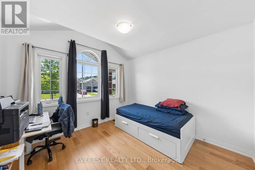 14 Hewson Street — photo 27 of 40