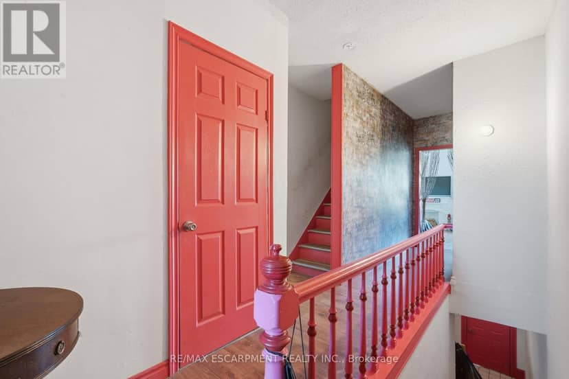 355 Barton Street E — photo 16 of 31