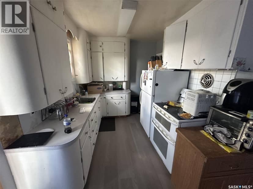 211 2nd STREET E, Lafleche, photo 2