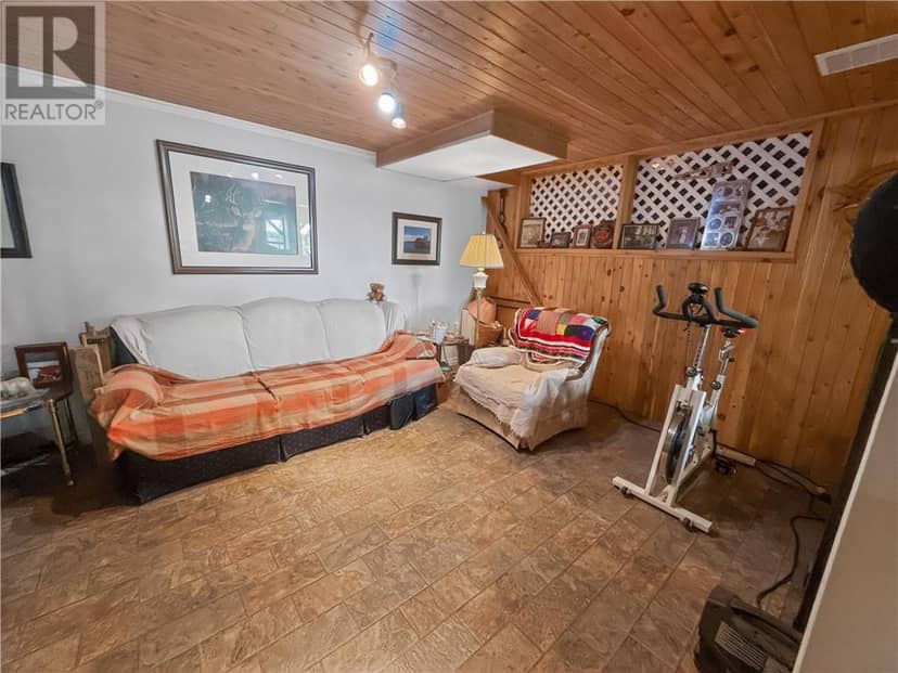 700 Ice Lake Drive — photo 15 of 40