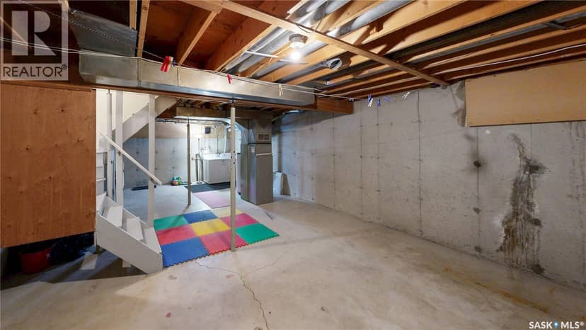 6 Mackenzie MEWS — photo 26 of 33