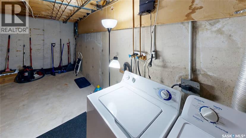 6 Mackenzie MEWS — photo 27 of 33