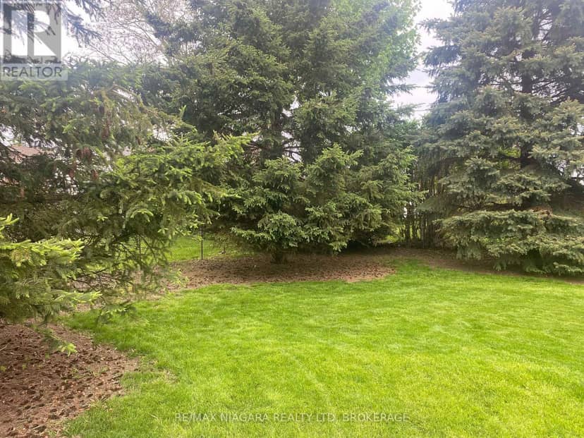 735 Niagara Boulevard — photo 10 of 40