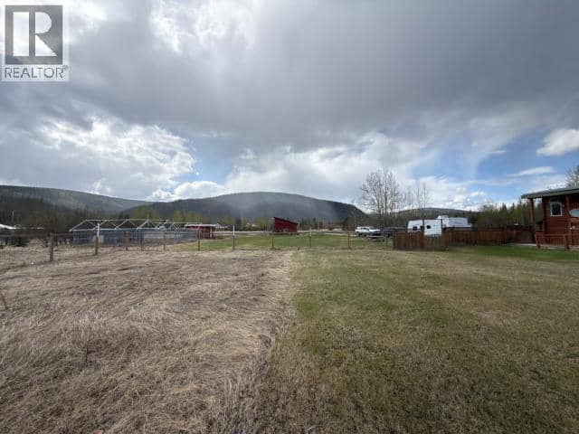 12 Fireweed Road — photo 4 of 27