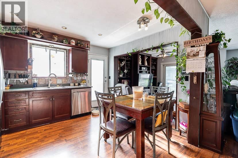1868 COQUITLAM AVENUE, Port Coquitlam, photo 7