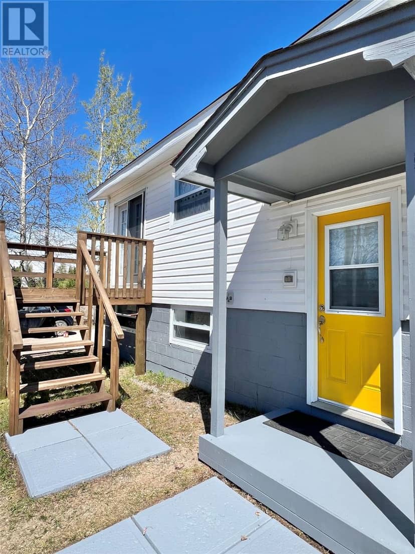 11 Fourth Avenue, Badger, photo 5
