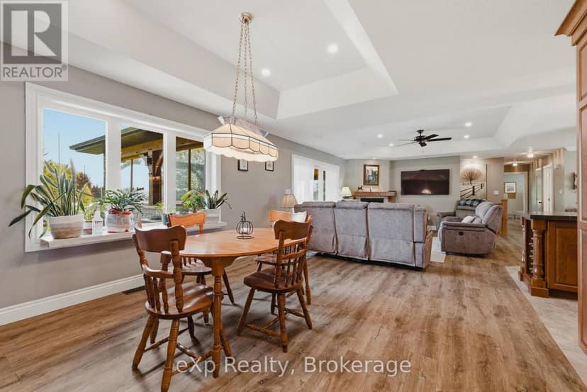 100 Harris Crescent — photo 17 of 40