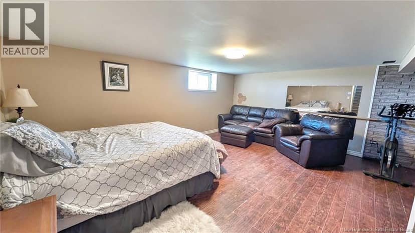 948 Rue des Chalets Street — photo 12 of 15