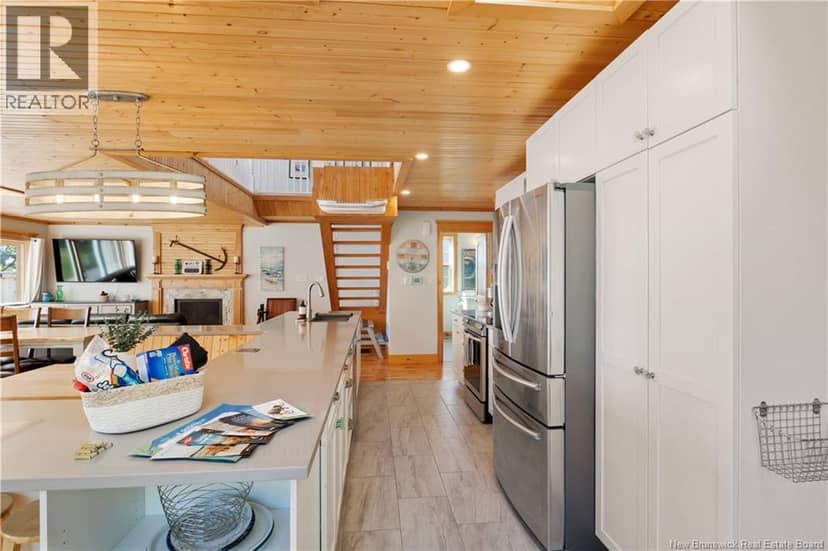 702 Ch De La Pointe — photo 15 of 40