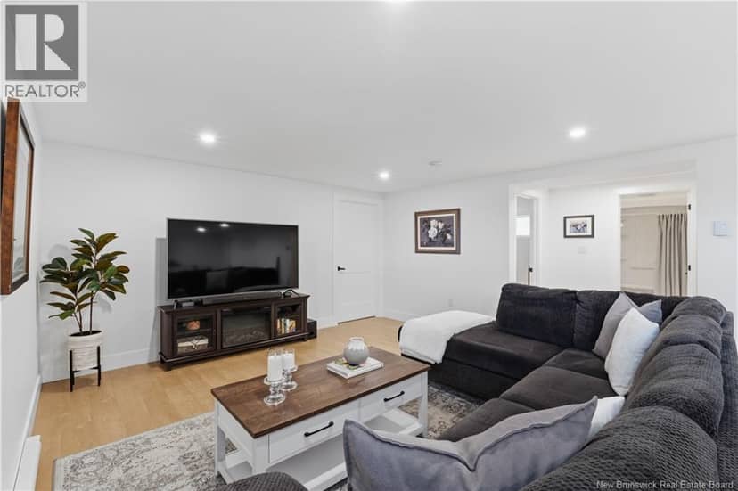 18 Bedeche Street — photo 28 of 38