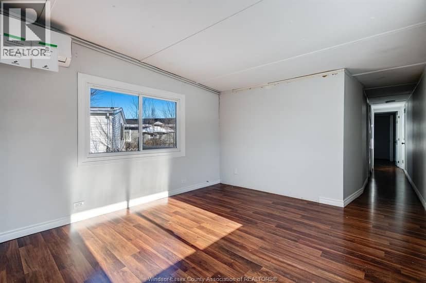 4 Cedar CRESCENT — photo 9 of 18