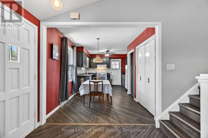 27 Greenwood Drive — photo 11 of 40